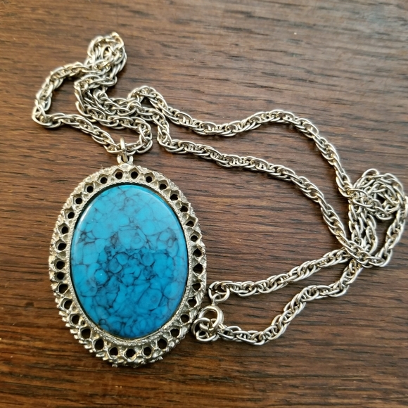 Relisted -vintage turquoise blue color necklace silver tone - Picture 3 of 7